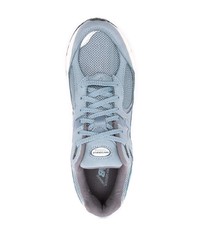 hellblaue Sportschuhe von New Balance