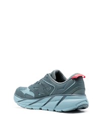 hellblaue Sportschuhe von Hoka One One