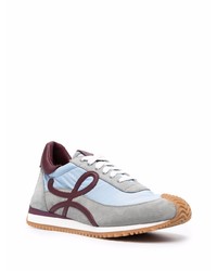 hellblaue Sportschuhe von Loewe