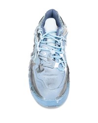 hellblaue Sportschuhe von Maison Margiela