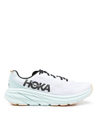 hellblaue Sportschuhe von Hoka One One