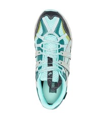 hellblaue Sportschuhe von Asics