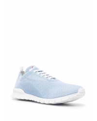 hellblaue Sportschuhe von Kiton