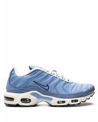 hellblaue Sportschuhe von Nike