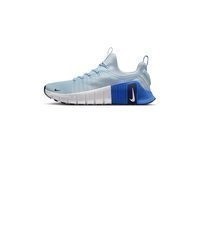hellblaue Sportschuhe von Nike