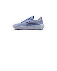 hellblaue Sportschuhe von Nike