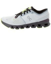 hellblaue Sportschuhe von ON Running