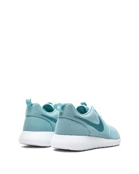 hellblaue Sportschuhe von Nike