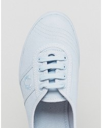 hellblaue Turnschuhe von Fred Perry