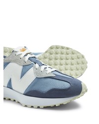 hellblaue verzierte niedrige Sneakers von New Balance