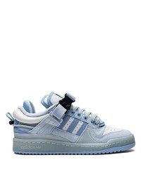 hellblaue Wildleder niedrige Sneakers von adidas