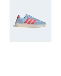 hellblaue Wildleder niedrige Sneakers von adidas Sportswear