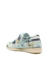 hellblaue Wildleder niedrige Sneakers von Clarks