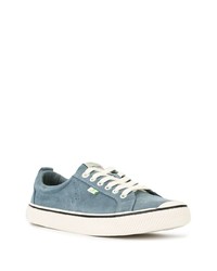 hellblaue Wildleder niedrige Sneakers von Cariuma