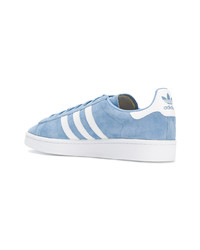 hellblaue Wildleder niedrige Sneakers von adidas