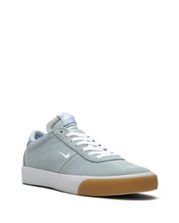 hellblaue Wildleder niedrige Sneakers von Nike