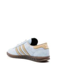 hellblaue Wildleder niedrige Sneakers von adidas