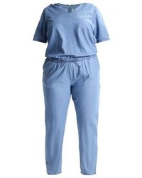 hellblauer Jumpsuit von Junarose