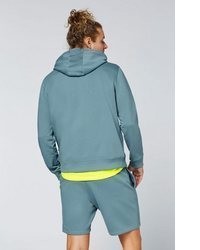 hellblauer Pullover mit einem Kapuze von Chiemsee