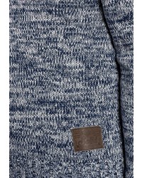 hellblauer Pullover mit einem Schalkragen von Solid