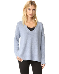 hellblauer Pullover mit einem V-Ausschnitt von 360 Sweater