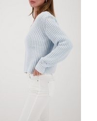 hellblauer Pullover mit einem V-Ausschnitt von MONARI