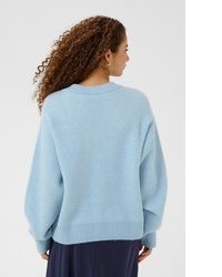 hellblauer Pullover mit einem V-Ausschnitt von Saint Tropez