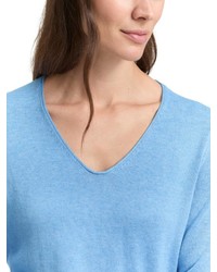 hellblauer Pullover mit einem V-Ausschnitt von Tom Tailor