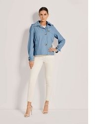 hellblauer Trenchcoat von Madeleine