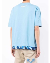 hellblaues bedrucktes T-Shirt mit einem Rundhalsausschnitt von AAPE BY A BATHING APE