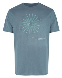 hellblaues bedrucktes T-Shirt mit einem Rundhalsausschnitt von Armani Exchange