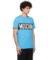 hellblaues bedrucktes T-Shirt mit einem Rundhalsausschnitt von Moschino