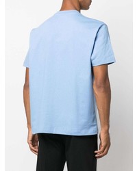 hellblaues bedrucktes T-Shirt mit einem Rundhalsausschnitt von Jacquemus