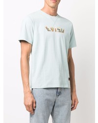 hellblaues bedrucktes T-Shirt mit einem Rundhalsausschnitt von Evisu