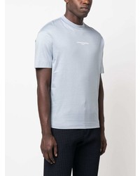 hellblaues bedrucktes T-Shirt mit einem Rundhalsausschnitt von Emporio Armani