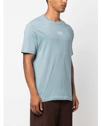hellblaues bedrucktes T-Shirt mit einem Rundhalsausschnitt von Each X Other
