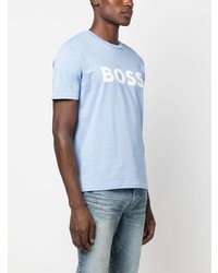 hellblaues bedrucktes T-Shirt mit einem Rundhalsausschnitt von BOSS