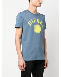 hellblaues bedrucktes T-Shirt mit einem Rundhalsausschnitt von Diesel