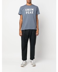 hellblaues bedrucktes T-Shirt mit einem Rundhalsausschnitt von Snow Peak