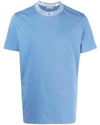 hellblaues bedrucktes T-Shirt mit einem Rundhalsausschnitt von Moncler