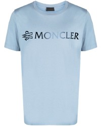 hellblaues bedrucktes T-Shirt mit einem Rundhalsausschnitt von Moncler