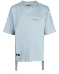 hellblaues bedrucktes T-Shirt mit einem Rundhalsausschnitt von Musium Div.