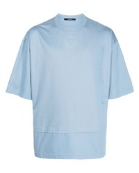 hellblaues bedrucktes T-Shirt mit einem Rundhalsausschnitt von SONGZIO