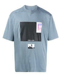 hellblaues bedrucktes T-Shirt mit einem Rundhalsausschnitt von Unravel Project