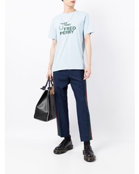 hellblaues bedrucktes T-Shirt mit einem Rundhalsausschnitt von Fred Perry