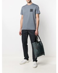 hellblaues besticktes T-Shirt mit einem Rundhalsausschnitt von Emporio Armani