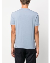 hellblaues besticktes T-Shirt mit einem Rundhalsausschnitt von Giorgio Armani