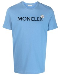 hellblaues besticktes T-Shirt mit einem Rundhalsausschnitt von Moncler