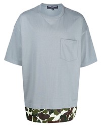 hellblaues Camouflage T-Shirt mit einem Rundhalsausschnitt von Comme des Garcons Homme