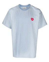 hellblaues horizontal gestreiftes T-Shirt mit einem Rundhalsausschnitt von Carhartt WIP